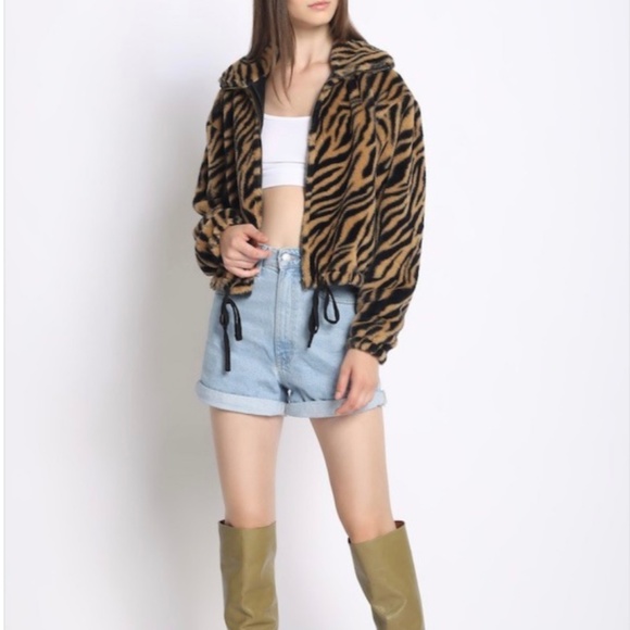 CLEARANCE（FAUX FUR TIGER PRINT JACKET） - Picture 4 of 6